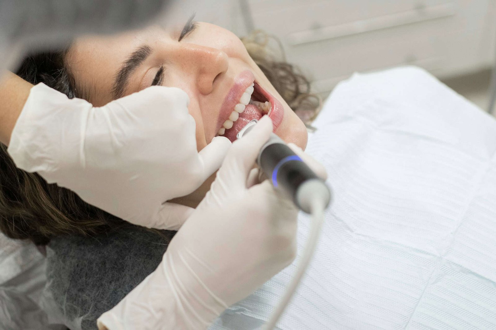 Dentist
